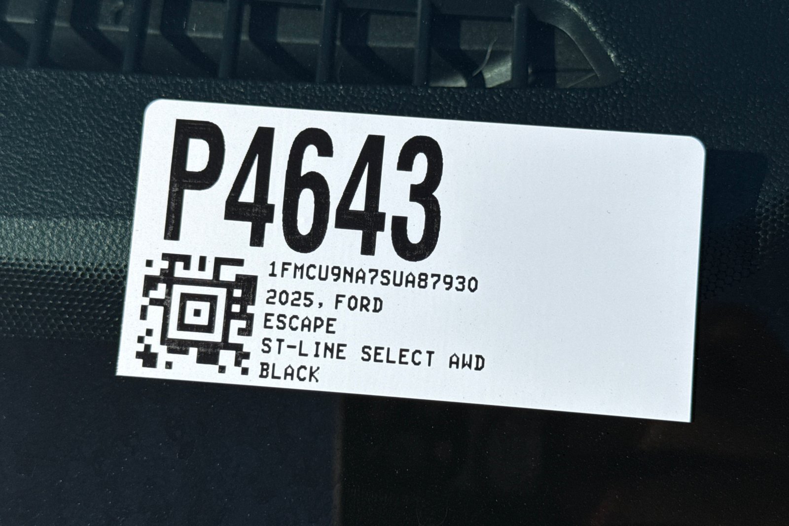 Used 2025 Ford Escape ST-Line Select AWD/4WD image 28