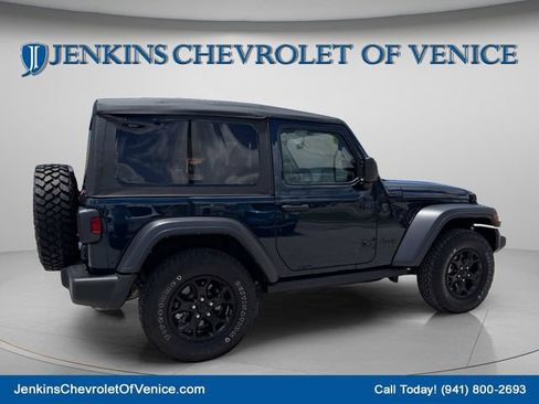 Used 2025 Jeep Wrangler Sport AWD/4WD image 4