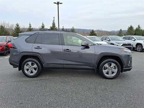 Certified 2024 Toyota RAV4 XLE w/ Convenience Package image 7