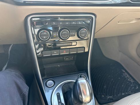 Used 2017 Volkswagen Beetle 1.8T SEL image 8