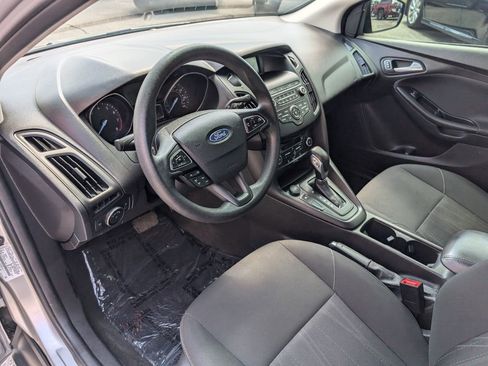 Used 2018 Ford Focus SE image 12