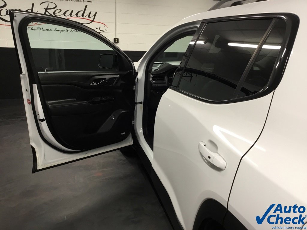 Used 2022 GMC Acadia AT4 w/ Technology Package AWD/4WD image 21