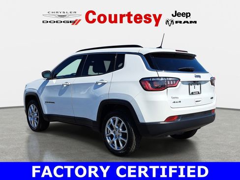 Certified 2023 Jeep Compass Latitude AWD/4WD image 7