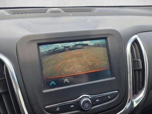 Used 2018 Chevrolet Equinox LT AWD/4WD image 15