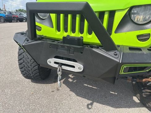 Used 2013 Jeep Wrangler Unlimited Sport AWD/4WD image 39