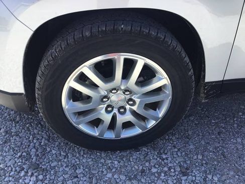 Used 2016 GMC Acadia SLT w/ Premium Edition FWD image 9