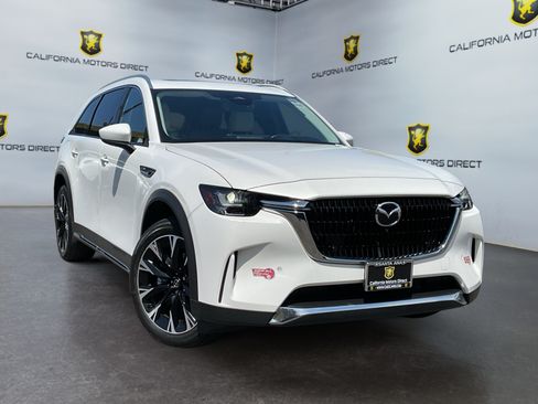 Used 2024 MAZDA CX-90 Plug-In Hybrid w/ Premium Plus AWD/4WD image 3