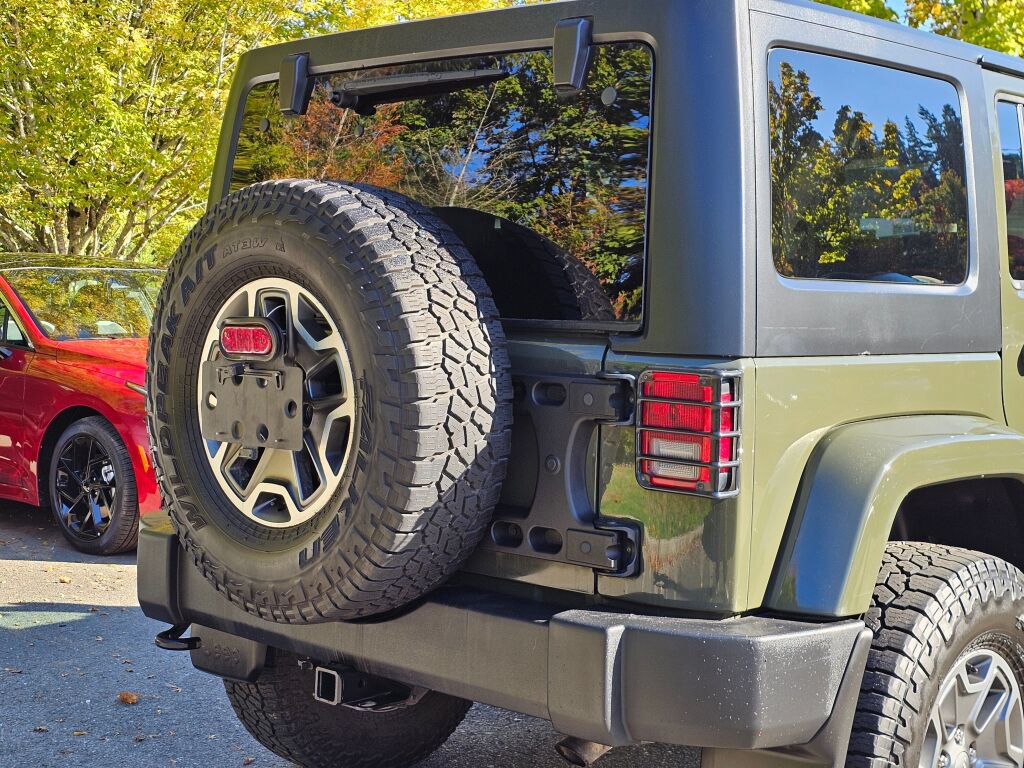 Used 2015 Jeep Wrangler Unlimited Rubicon AWD/4WD image 26