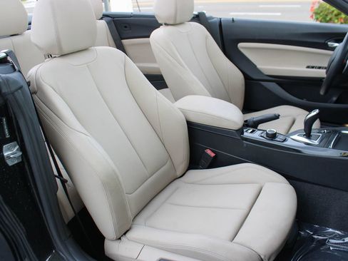 Used 2020 BMW 230i xDrive Convertible w/ Convenience Package image 20