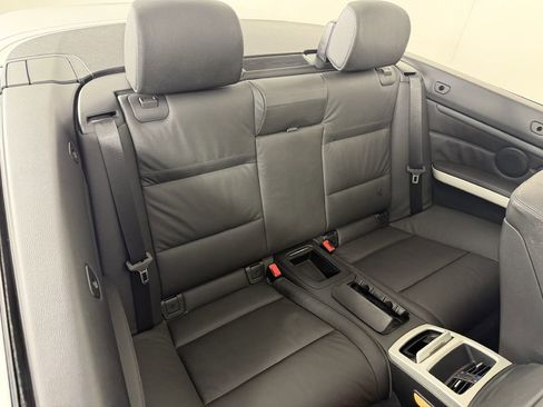 Used 2008 BMW 335i Convertible w/ Premium Pkg image 20