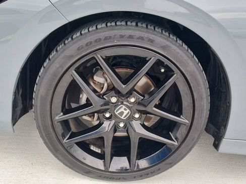 Used 2025 Honda Civic Sport image 16
