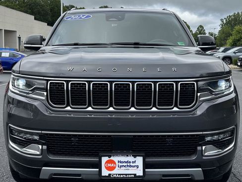 Used 2024 Jeep Wagoneer Series II w/ Flexible Seating Group image 8