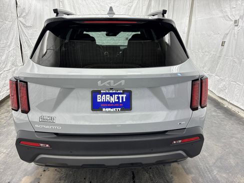 Certified 2023 Kia Sorento X-Line EX image 7