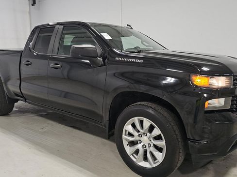 Used 2022 Chevrolet Silverado 1500 Custom AWD/4WD image 2