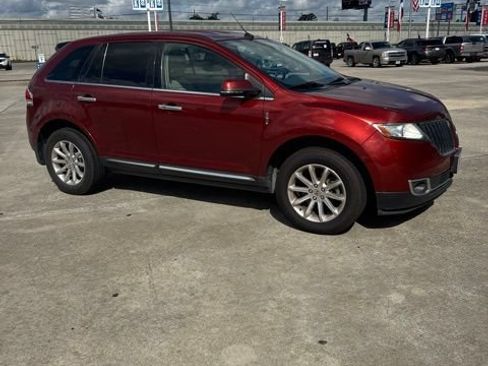 Used 2014 Lincoln MKX FWD w/ Equipment Group 101A image 1