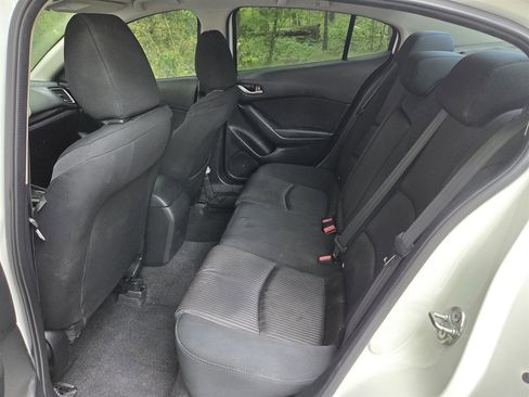 Used 2016 MAZDA MAZDA3 i Sport w/ Preferred Equipment Package FWD image 30