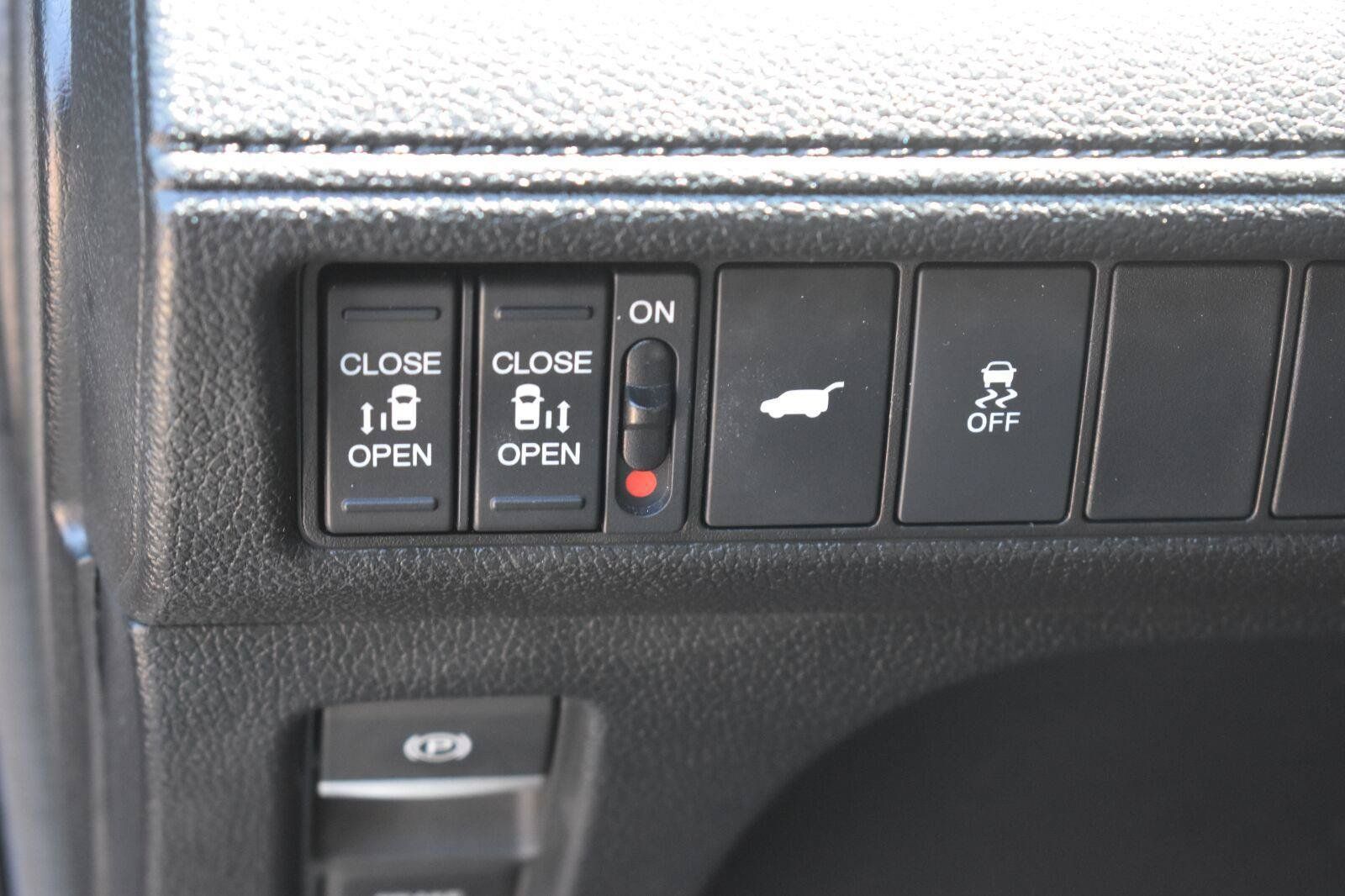 Used 2025 Honda Odyssey EX-L image 24