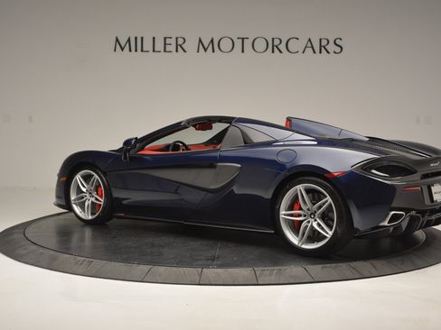Used 2019 McLaren 570S Spider RWD image 4