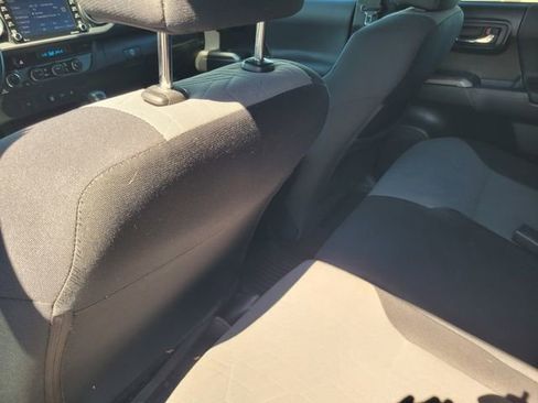Used 2021 Toyota Tacoma TRD Off-Road AWD/4WD image 14