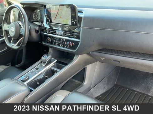 Used 2023 Nissan Pathfinder SL image 21