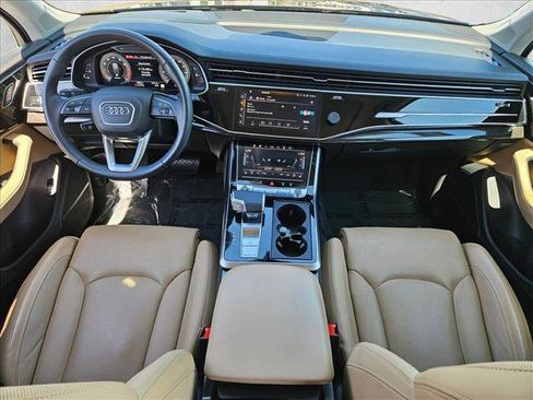 Used 2024 Audi Q7 3.0T Prestige w/ Prestige Package image 16