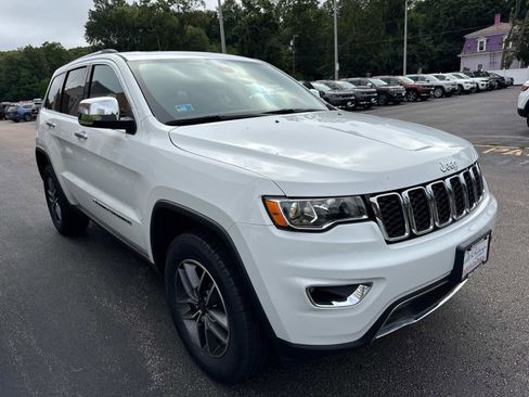 Used 2022 Jeep Grand Cherokee Limited image 28
