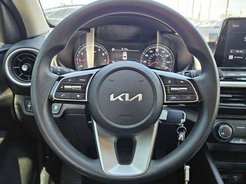 Used 2024 Kia Forte LXS image 19