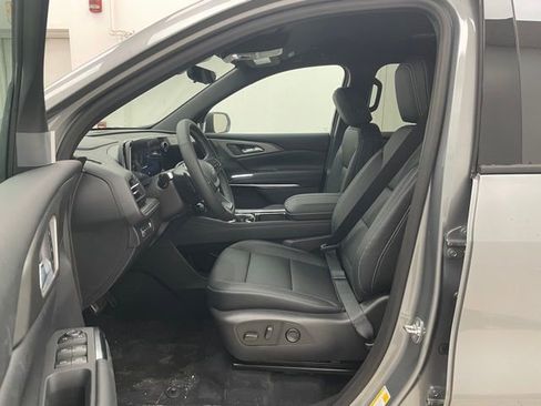 New 2026 Chevrolet Traverse LT w/ Midnight/Sport Edition image 8