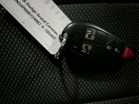 Used 2008 Dodge Grand Caravan SXT FWD image 34