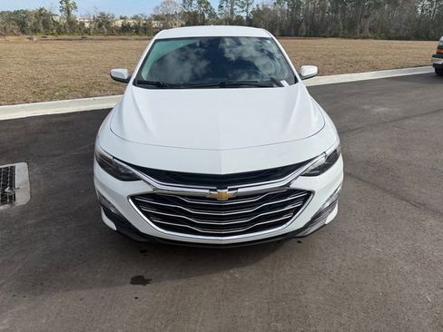 Used 2025 Chevrolet Malibu LT image 11