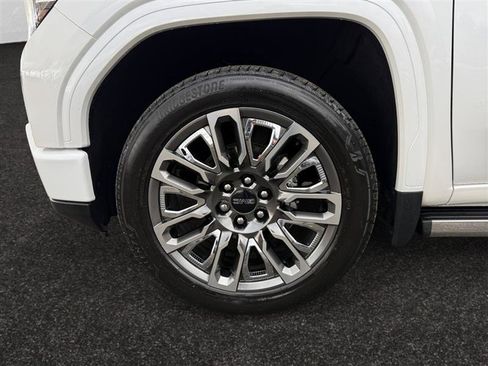 Used 2023 GMC Sierra 1500 Denali Ultimate image 15