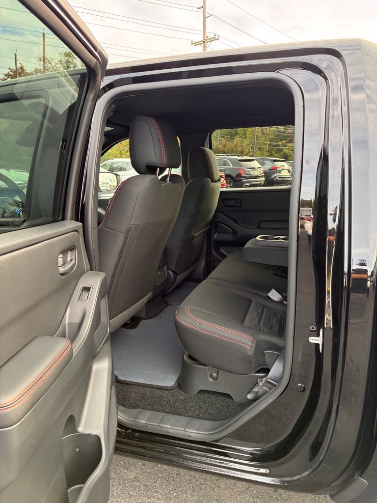 Used 2026 Nissan Frontier PRO-4X AWD/4WD image 24