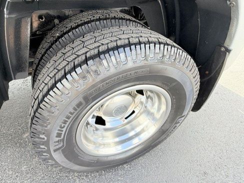 Used 2012 RAM 3500 ST w/ Chrome Appearance Group RWD image 10