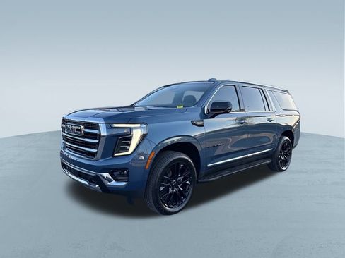 New 2026 GMC Yukon XL Elevation w/ LPO, Elevation Black Package image 3