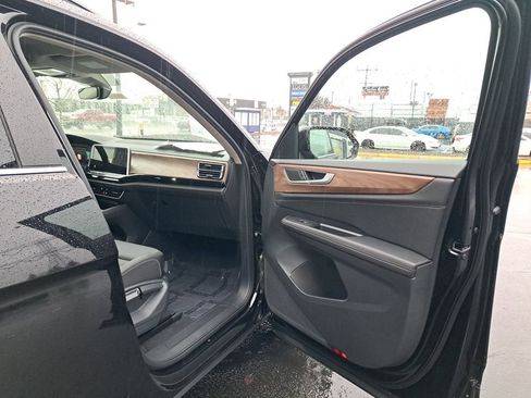 New 2026 Volkswagen Atlas SE image 16