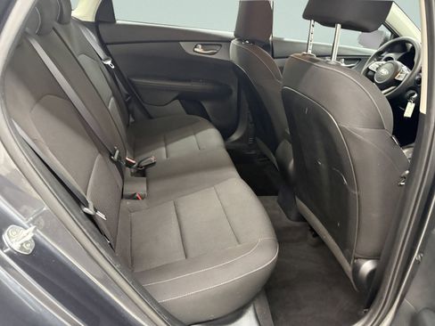 Used 2020 Kia Forte LXS FWD image 21