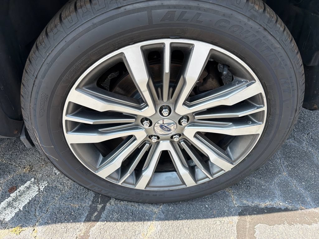 Used 2017 Ford Explorer Platinum AWD/4WD image 13