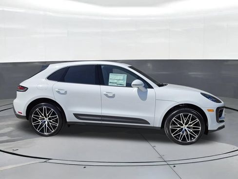 New 2026 Porsche Macan AWD/4WD image 7