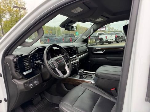 Used 2024 GMC Sierra 1500 Elevation w/ Elevation Premium Package AWD/4WD image 15
