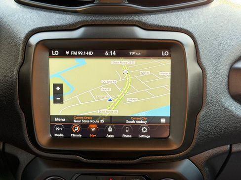 Used 2021 Jeep Renegade Latitude AWD/4WD image 20