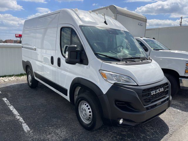 Used 2025 RAM ProMaster 2500 w/ Safety Group FWD image 12