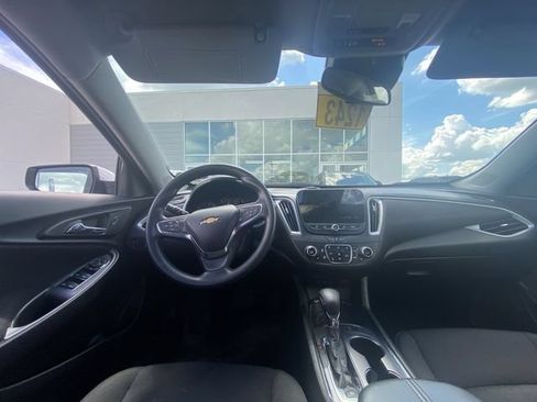 Used 2024 Chevrolet Malibu LT FWD image 5