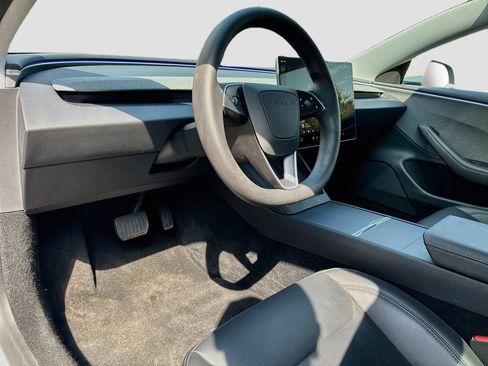 Used 2025 Tesla Model 3 Long Range RWD image 9
