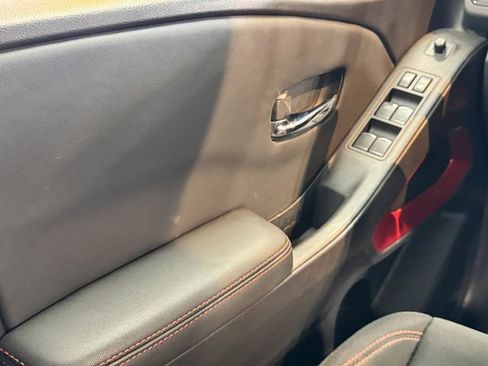 Used 2023 Nissan Frontier PRO-4X w/ Technology Package image 40