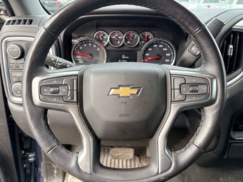 Used 2021 Chevrolet Silverado 1500 LT image 16
