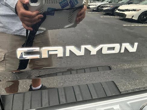 Used 2019 GMC Canyon Denali image 30