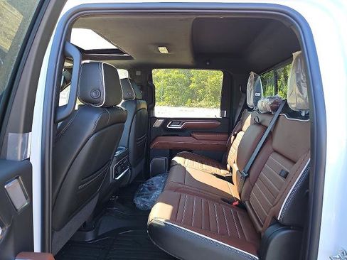 New 2026 GMC Sierra 2500 Denali Ultimate AWD/4WD image 8