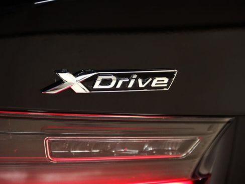 Used 2026 BMW 330i xDrive Sedan AWD/4WD image 14