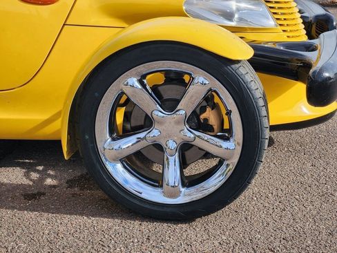 Used 2000 Plymouth Prowler image 30