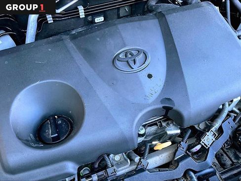 Used 2023 Toyota RAV4 XLE AWD/4WD image 31